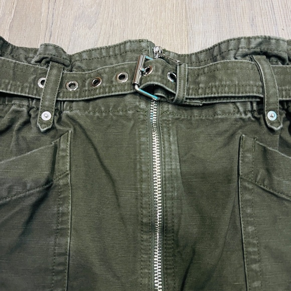 Banana Republic PAPERBAG SHORT army olive green high rise belt size 6 utility - Picture 5 of 14